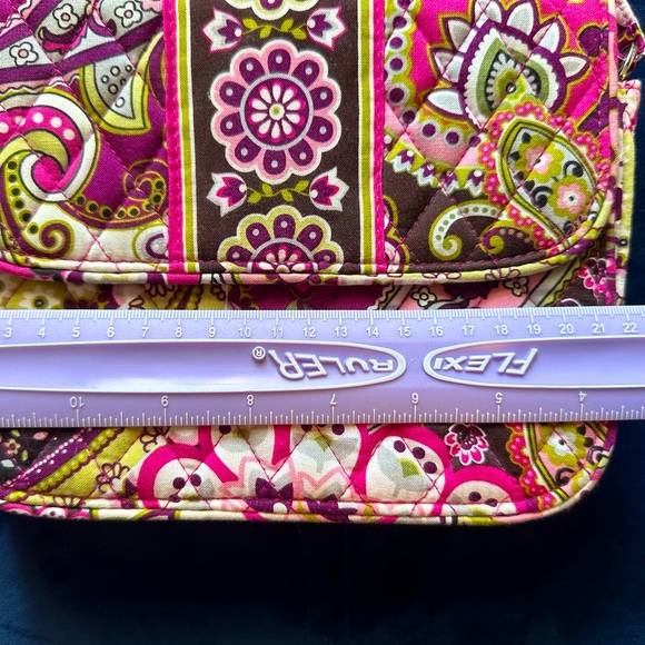 Vera Bradley Shoulder/Crossbody bag - Retired Print Very Berry Paisley - Picture 8 of 9